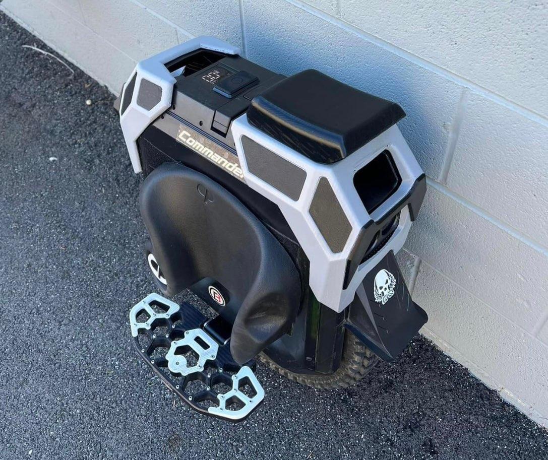 Extreme Bull Commander - Seat & Bumper Combo